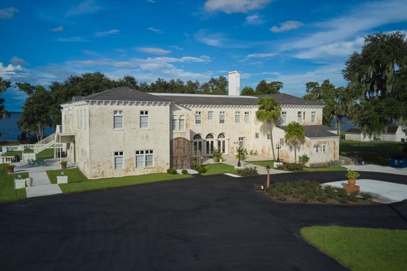 3111 Masterpiece Rd, Lake Wales, FL 33898